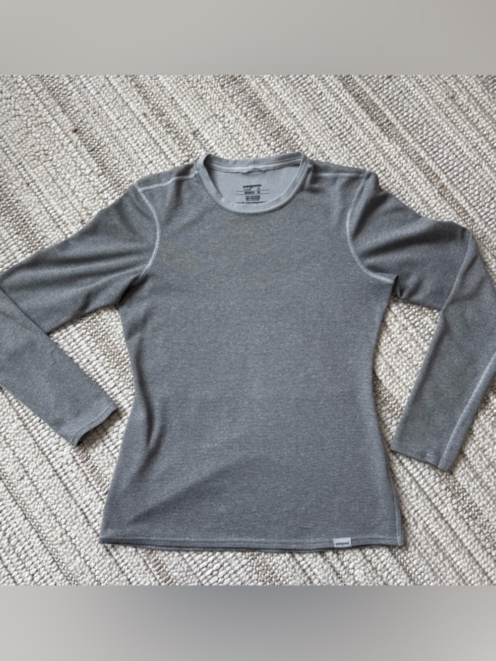 Patagonia Women’s XS Capilene 3 Midweight Baselayer Long Sleeve Gray
